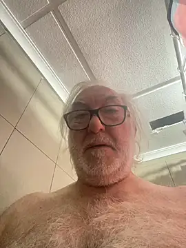 EroticVenetian's cam snapshot