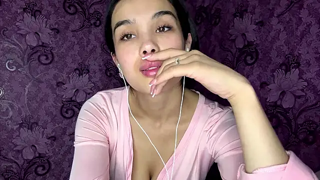 AylinBlush's cam snapshot