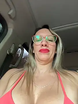 Gatitacarlita live sex cam