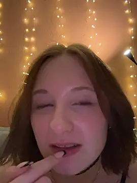 AlinaFoxyy's cam snapshot