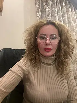 Tania201243 live sex cam