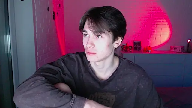 MarkusDean live sex cam