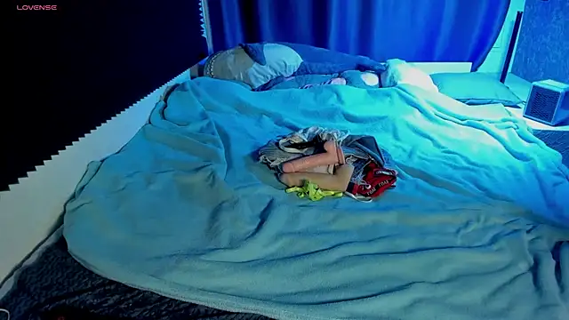 KIKI_Krash live sex cam