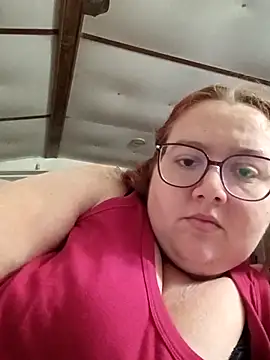 XEmoxkittyx live sex cam