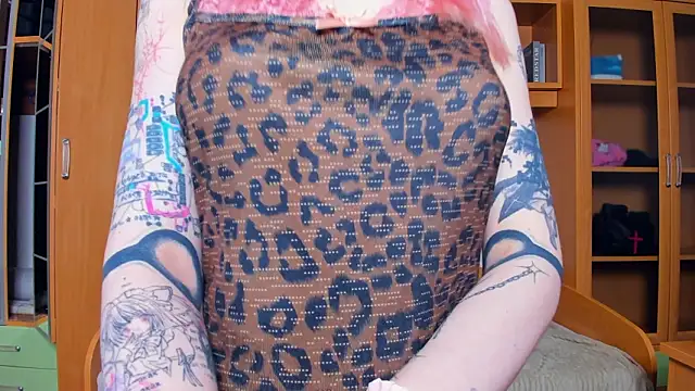 NoelMccrimmon live sex cam