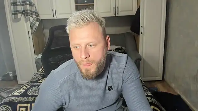 ALEX_BEAUTY2025's cam snapshot