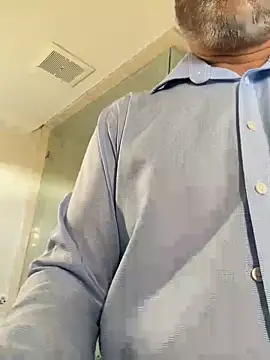 Desibabe69 live sex cam