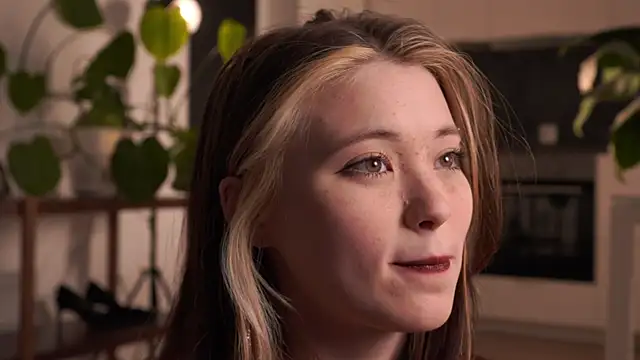 EleniRoeber's cam snapshot