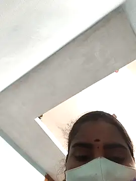 Tamil_riyalini12's cam snapshot