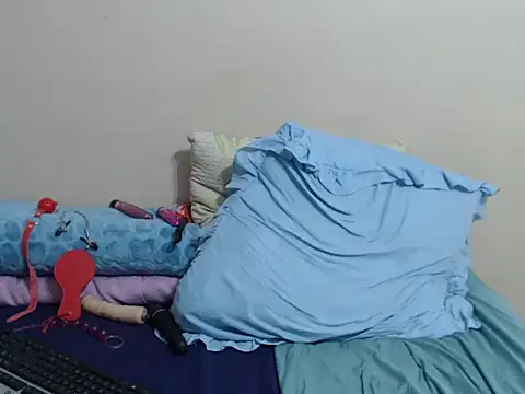 SexyLipss_'s cam snapshot