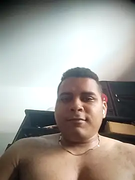 SaucyAffair0 live sex cam