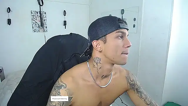 Leonard_Price live sex cam