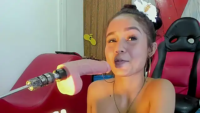 MarianaManzur live sex cam