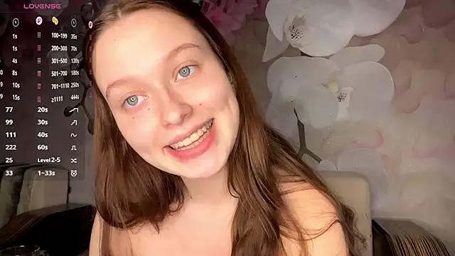 LoryMusetti live sex cam