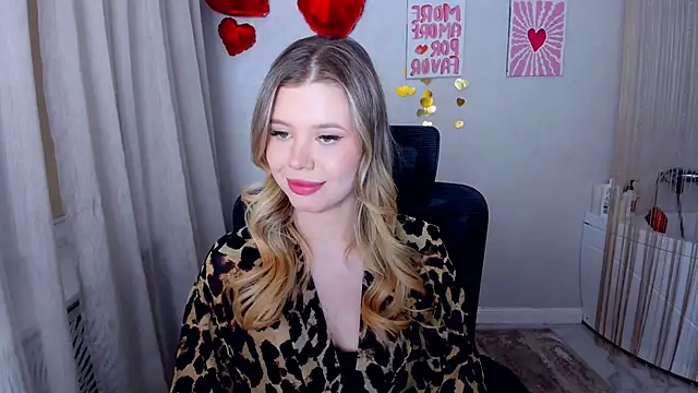 FollowLovee live sex cam