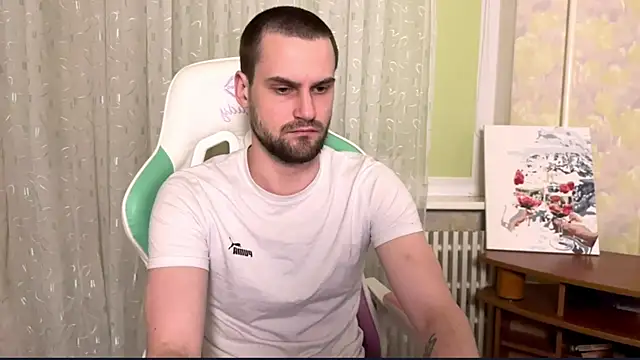 Cari__'s cam snapshot