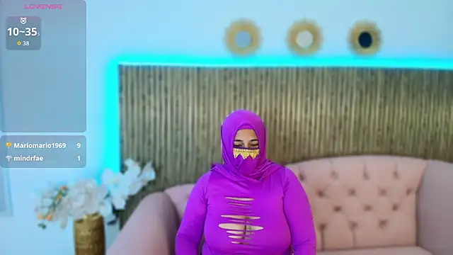 Nadia_Privee's cam snapshot