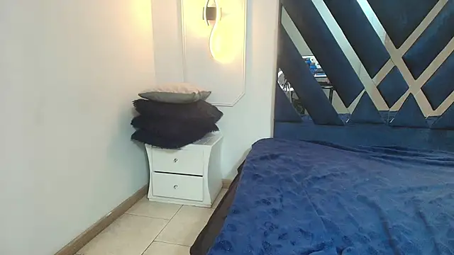 Lia_Nova live sex cam