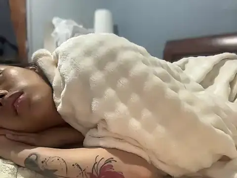 Alaia_River live sex cam