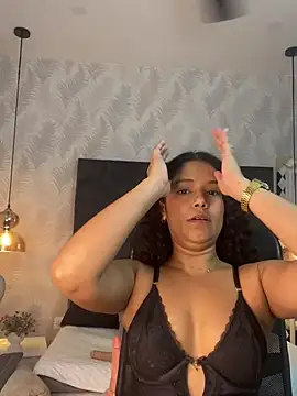 Miaafoxx__'s cam snapshot