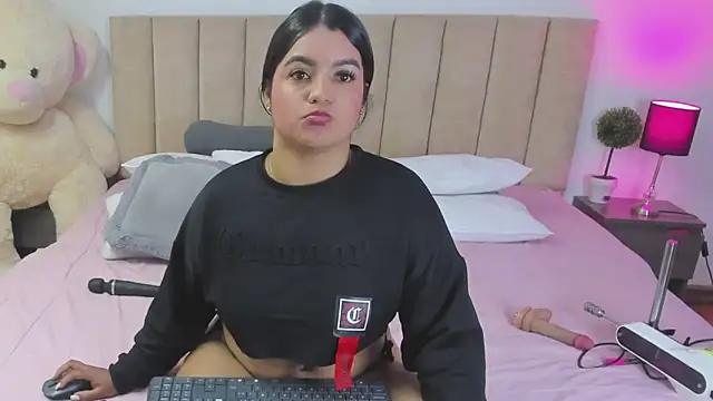 HannaRousse_ live sex cam