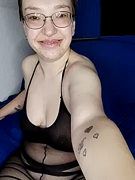 Isabella_Geney live sex cam