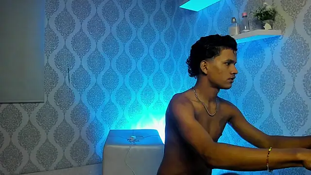 Boy_savoy live sex cam