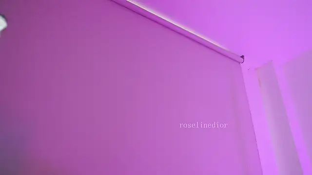 roselinedior live sex cam