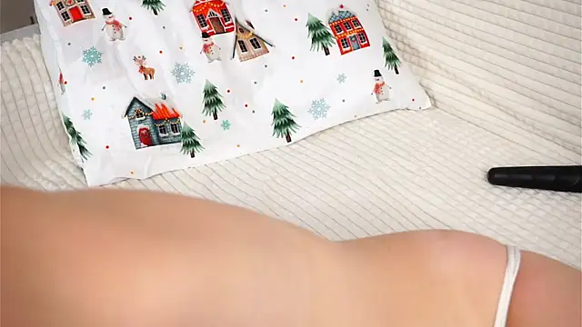 SunnivaCovil's cam snapshot