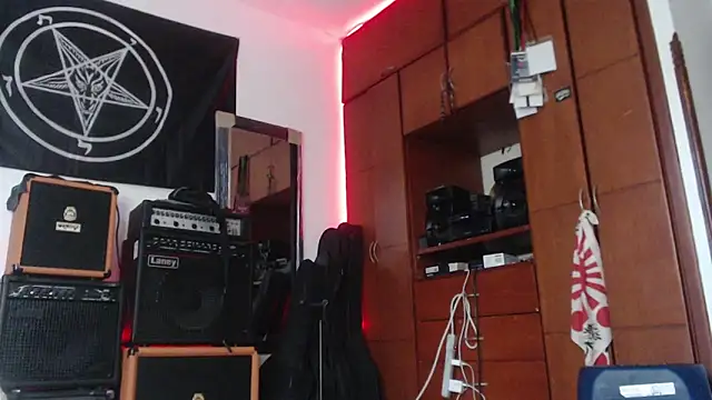 DeusBarbarus live sex cam