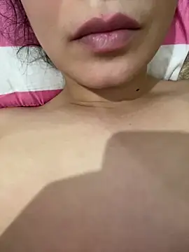 FrozenArbic's cam snapshot