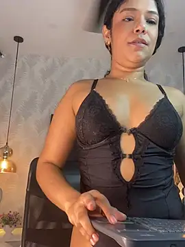 Miaafoxx__'s cam snapshot