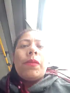 scarlett_bigboobs1's cam snapshot