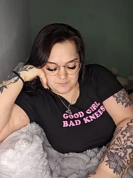 Saucy-Serenity's cam snapshot