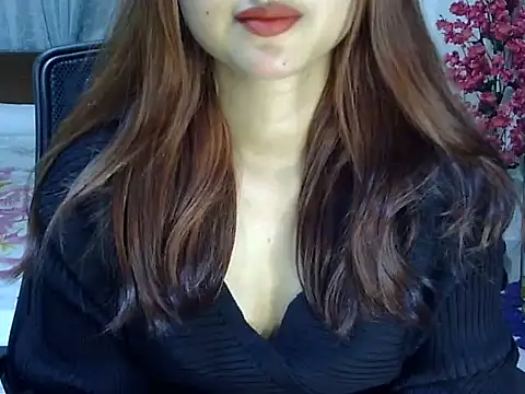 Maaya_khan live sex cam