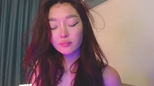 AudreyMell live sex cam