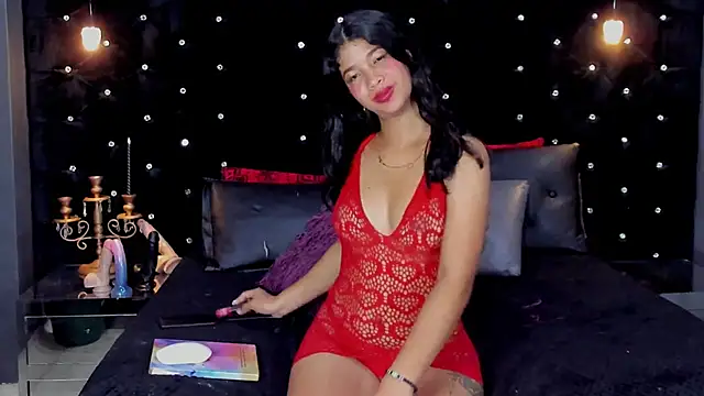 SiennaSuarez's cam snapshot