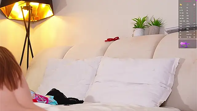 VallieBrandwein live sex cam