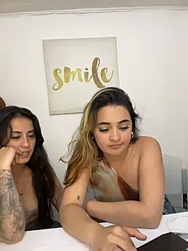 Antonella_Julieta live sex cam