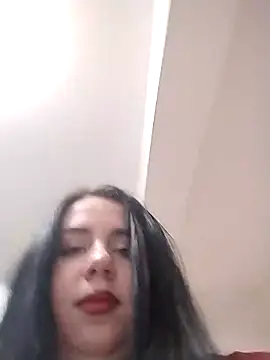 AdelinaJude's cam snapshot