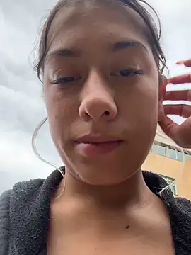 Enyeld_ruru live sex cam