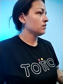 Ivanna_Greey1 live sex cam