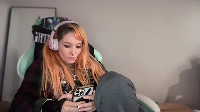 FRRANNKIE live sex cam