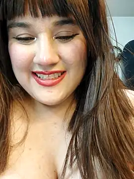 ItsNaiixa live sex cam