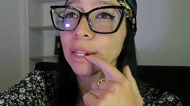 Katty_mouth live sex cam