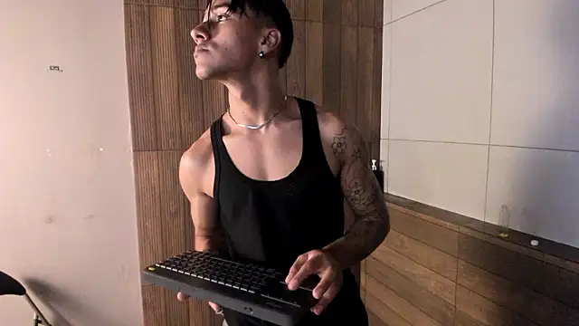 Andy_Joy_'s cam snapshot