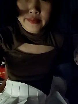 __BingBing__'s cam snapshot