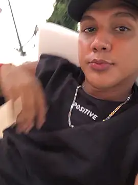 _Usher's cam snapshot