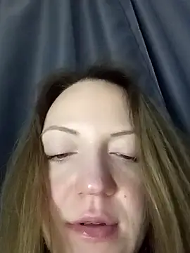 KattyLuuu live sex cam