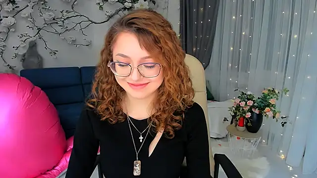 SereneFlame's cam snapshot